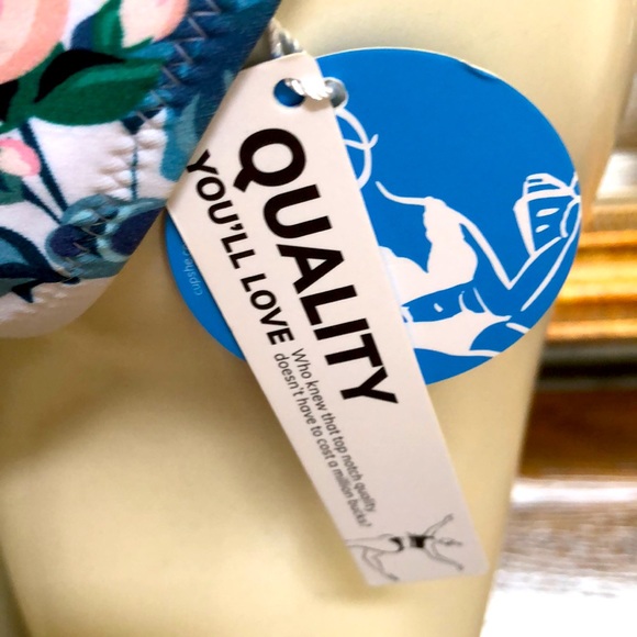 New women’s Cupshe floral bikini bottoms.  Size XL. Ties at sides. - Picture 6 of 11